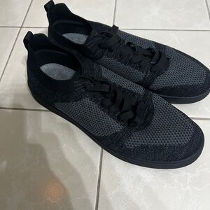 Suave Sneakers 24/7 Shoe Brand New